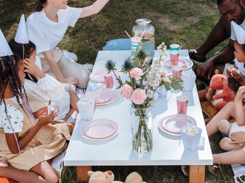 Jak zorganizować przyjęcie w ogrodzie?